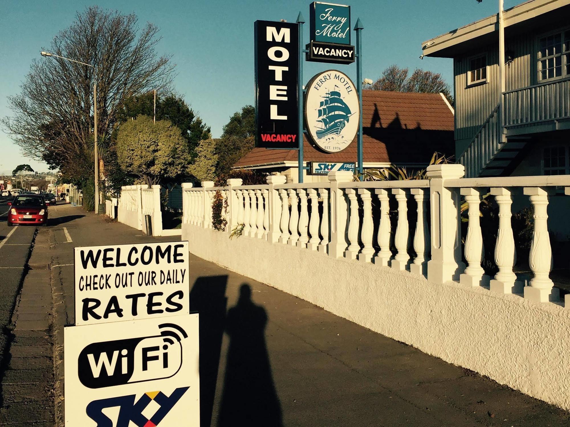 Ferry Motel Christchurch Eksteriør billede